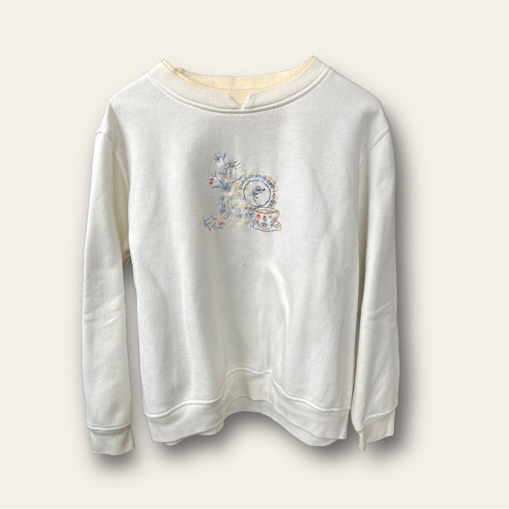 Vintage Off-White Crewneck Sweatshirt, Floral Embroidery, Notch Neck, Comfy